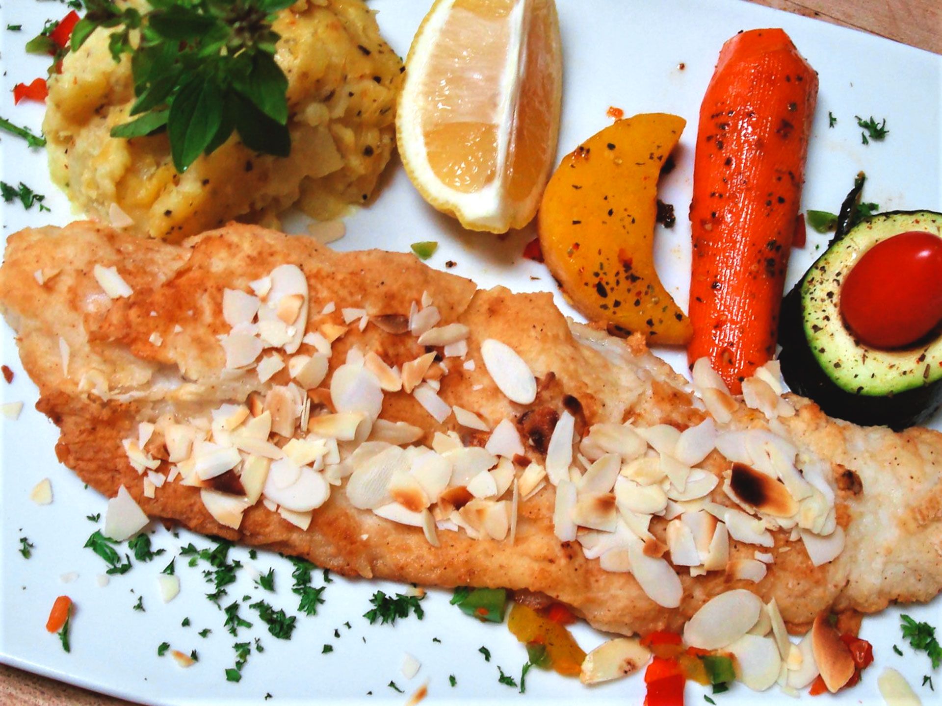 Le_Parvis_Doré_1920px_oversize